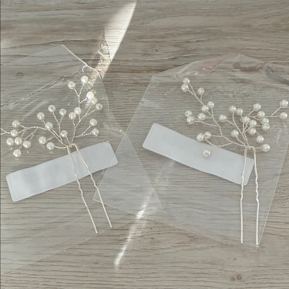 Elegant Pearl Hair Pins